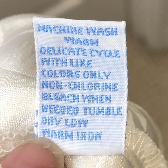 Erika Taylor vintage off white negligee nightgown, size medium - Picture 16 of 16